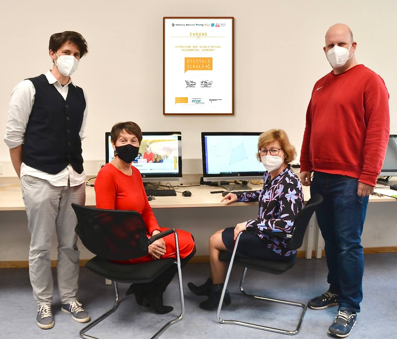Gymnasium Seligenthal als „digitale Schule“ ausgezeichnet